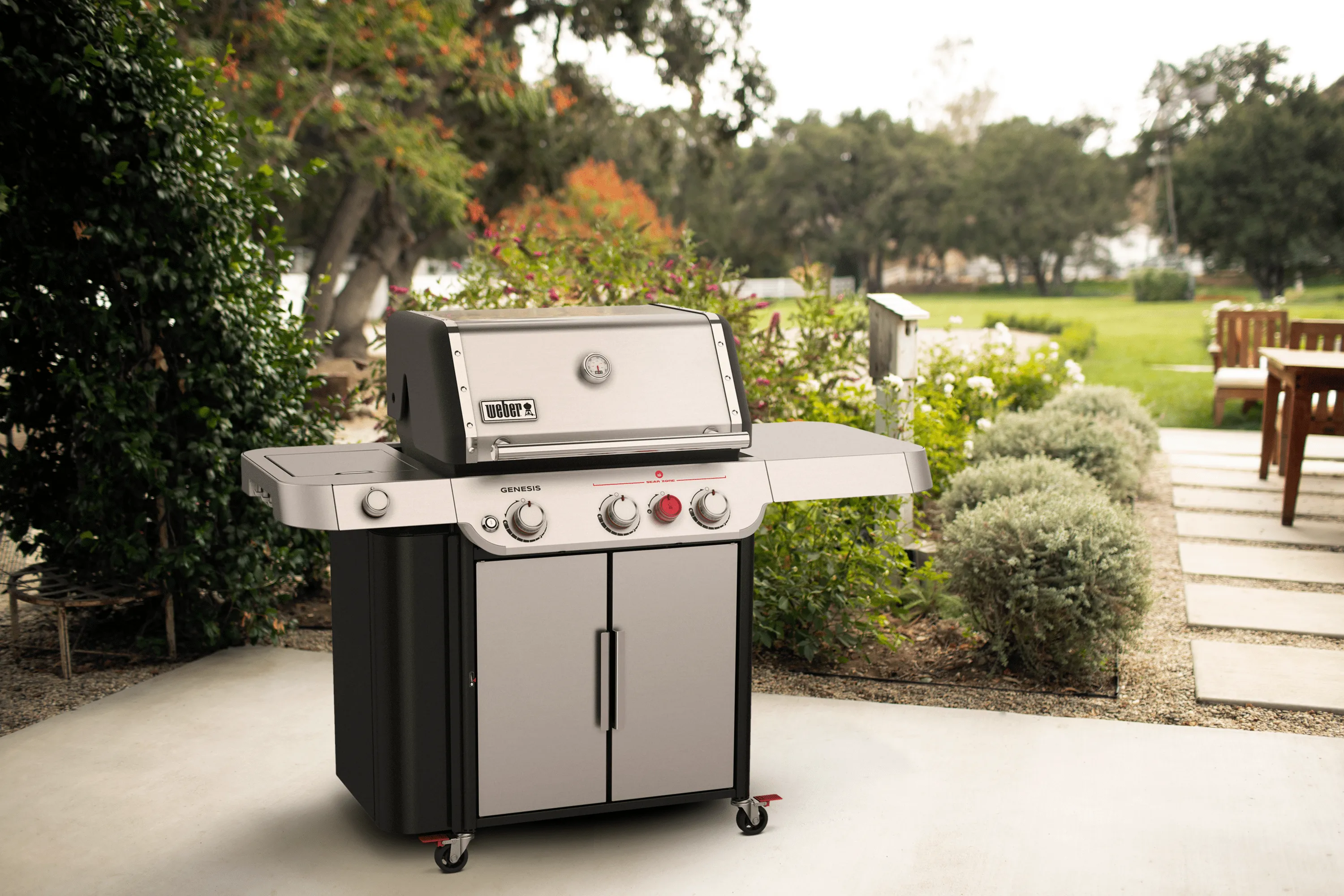 Weber Genesis SE-S-335 3-Burner BBQ in Stainless Steel with Side Burner