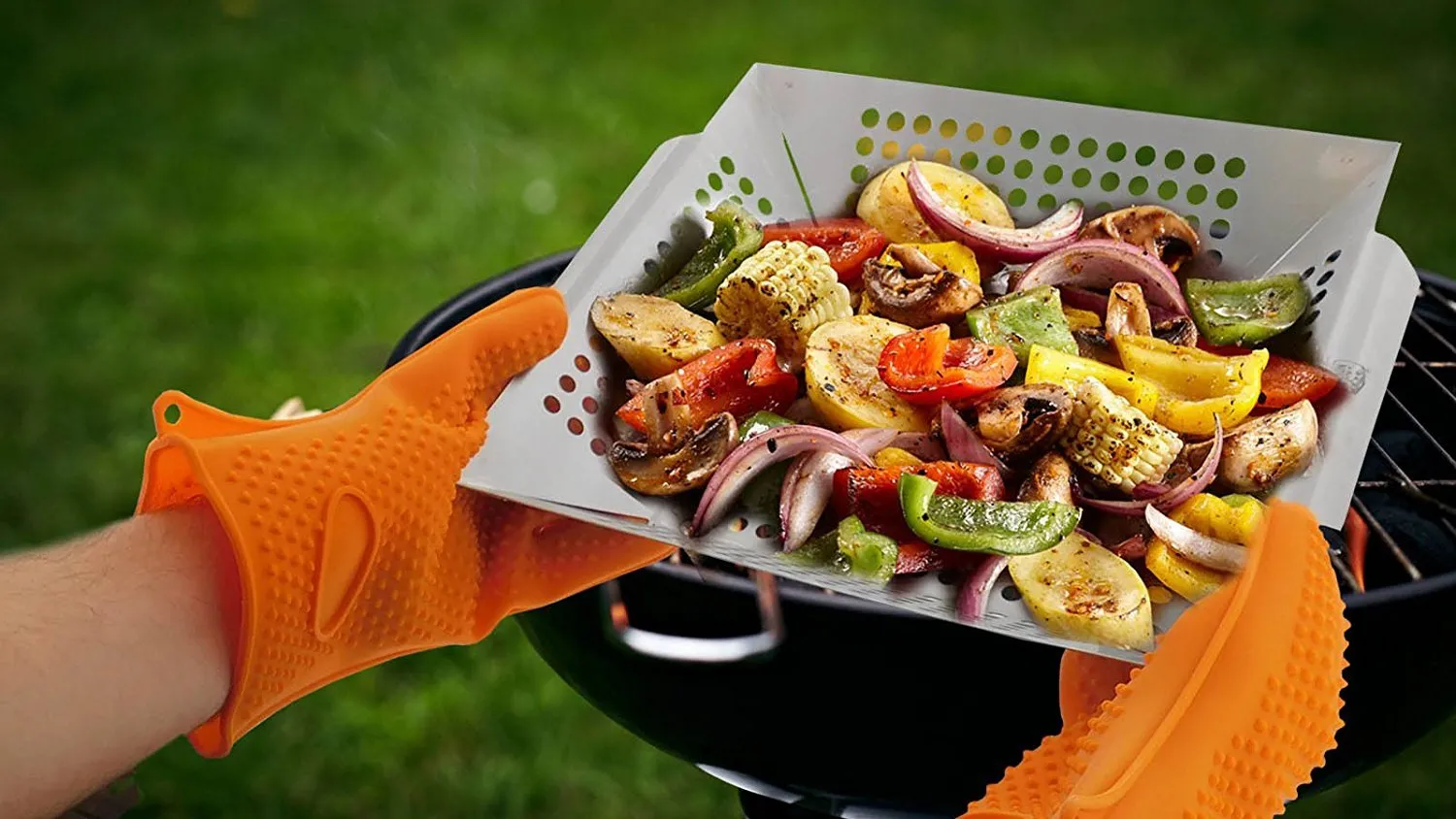 Yukon Glory Premium Stainless Steel Vegetable BBQ Grill Pan.